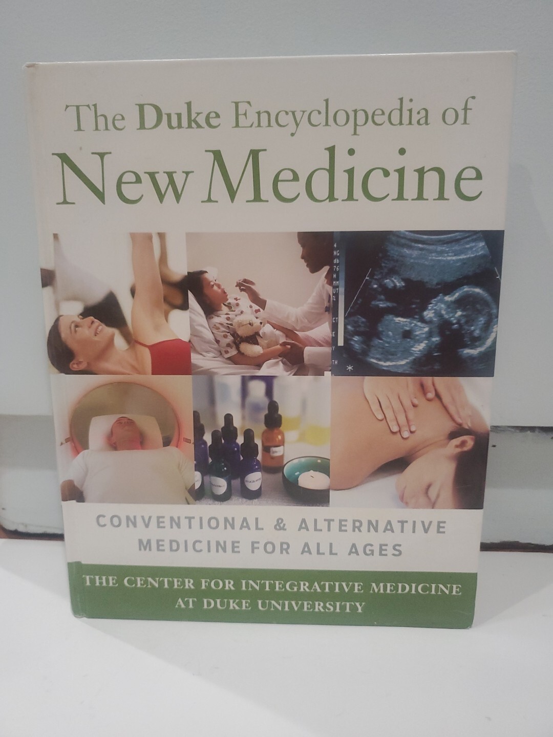 DUKE (Univ.) ENCYCLOPEDIA OF NEW MEDICINE, Book, 640 Pages (8.50″ x 11.00″), New