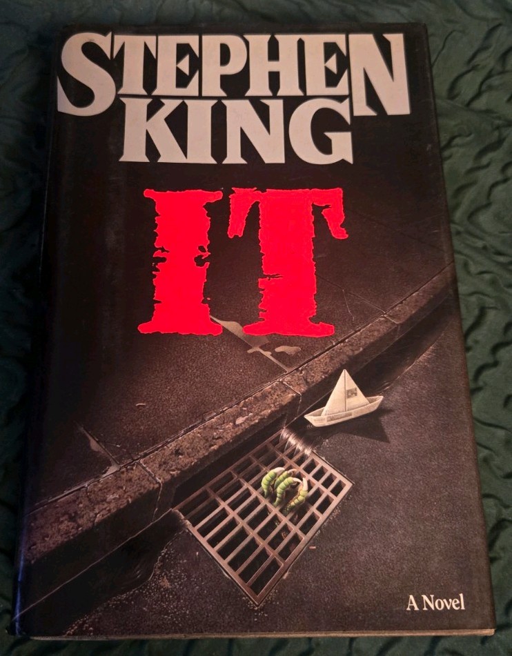 Stephen King’s IT (1986 Hardcover Viking Penguin 1st Edition First Print)