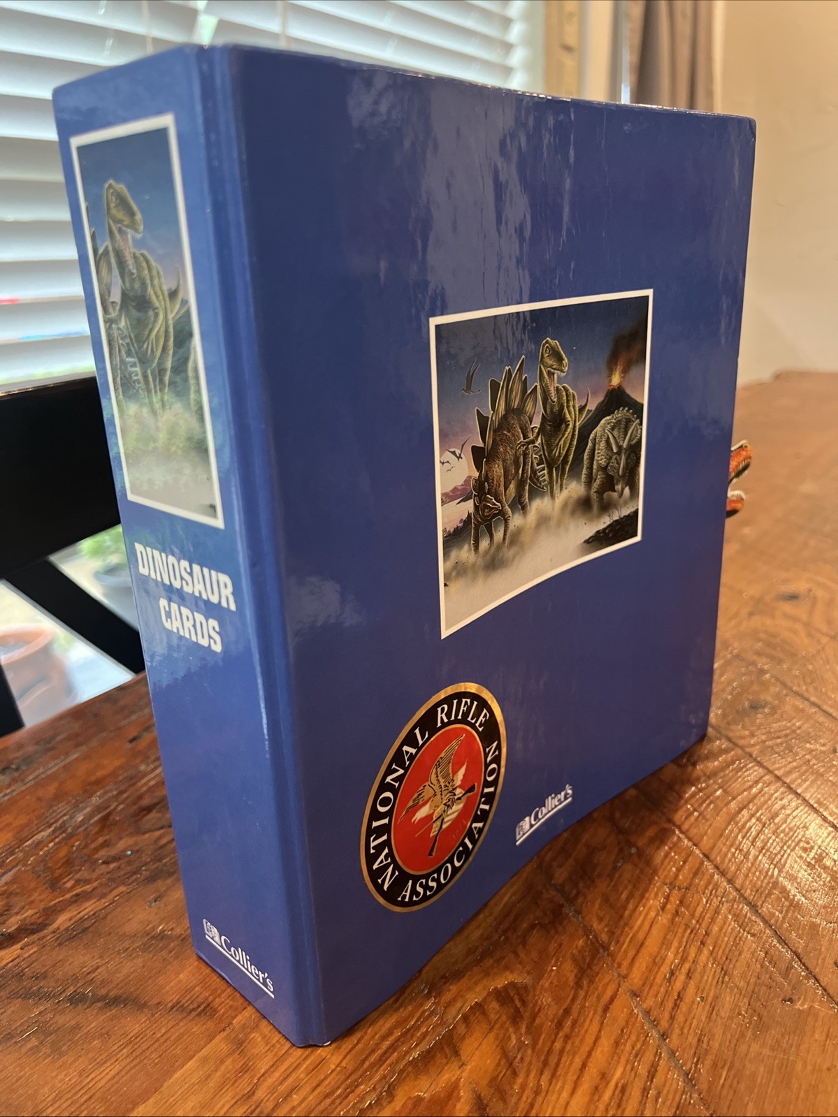 Dinosaur Cards By Collier’s Publication 1994. 3 Ring Binder