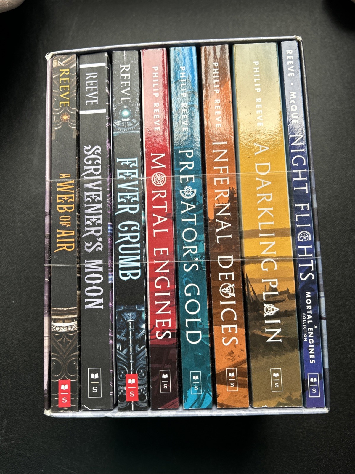 Mortal Engines 8 Book Collection Paperback book set by Philip Reeve