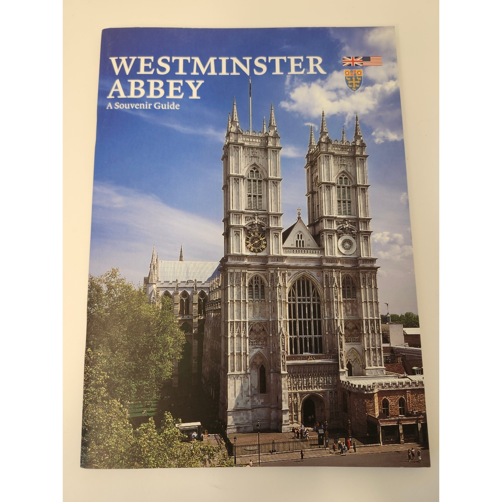 Westminster Abbey A Souvenir Guide Softcover Collectible 48 Pages Colorful