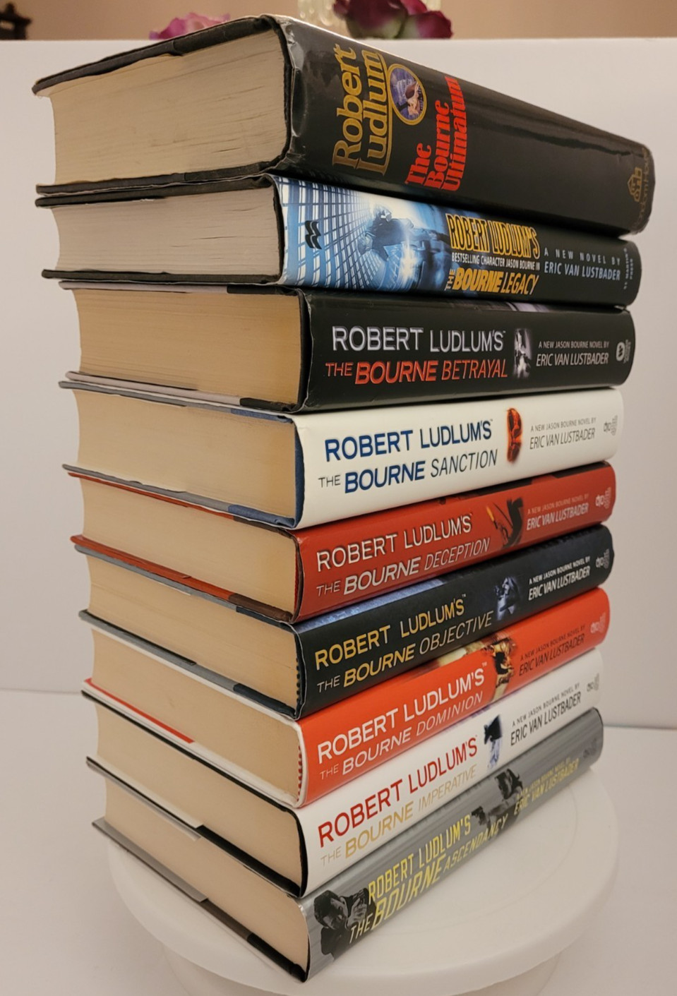 9 – ROBERT LUDLUMS JASON BOURNE Series Books HCDJ