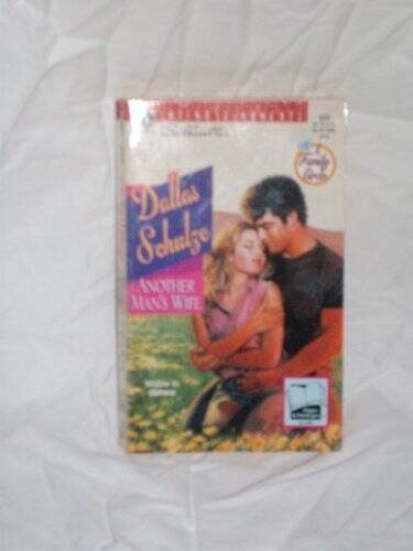 Another ManS Wife (Heartbreakers, A Family Circle) (Silhouette Intimate – GOOD