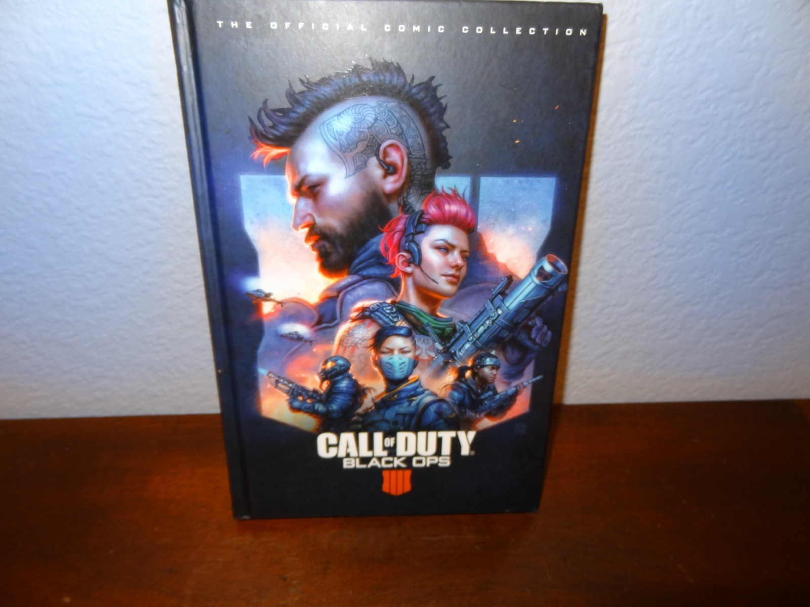 Call of Duty • Black Ops – The Official Comic Collection. 246 Pages Hard Cover