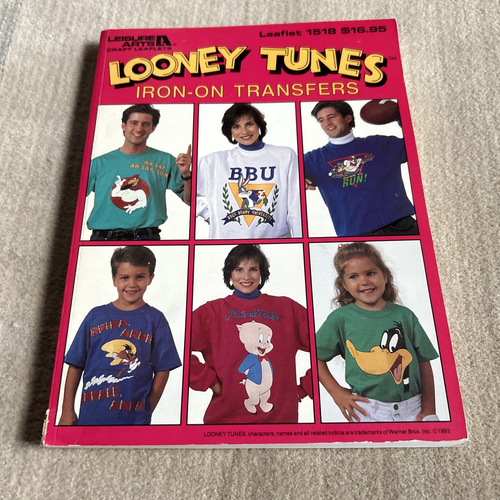 Vintage Looney Tunes Iron-On Transfers Book Leisure Arts #1518 Cartoons 1993.