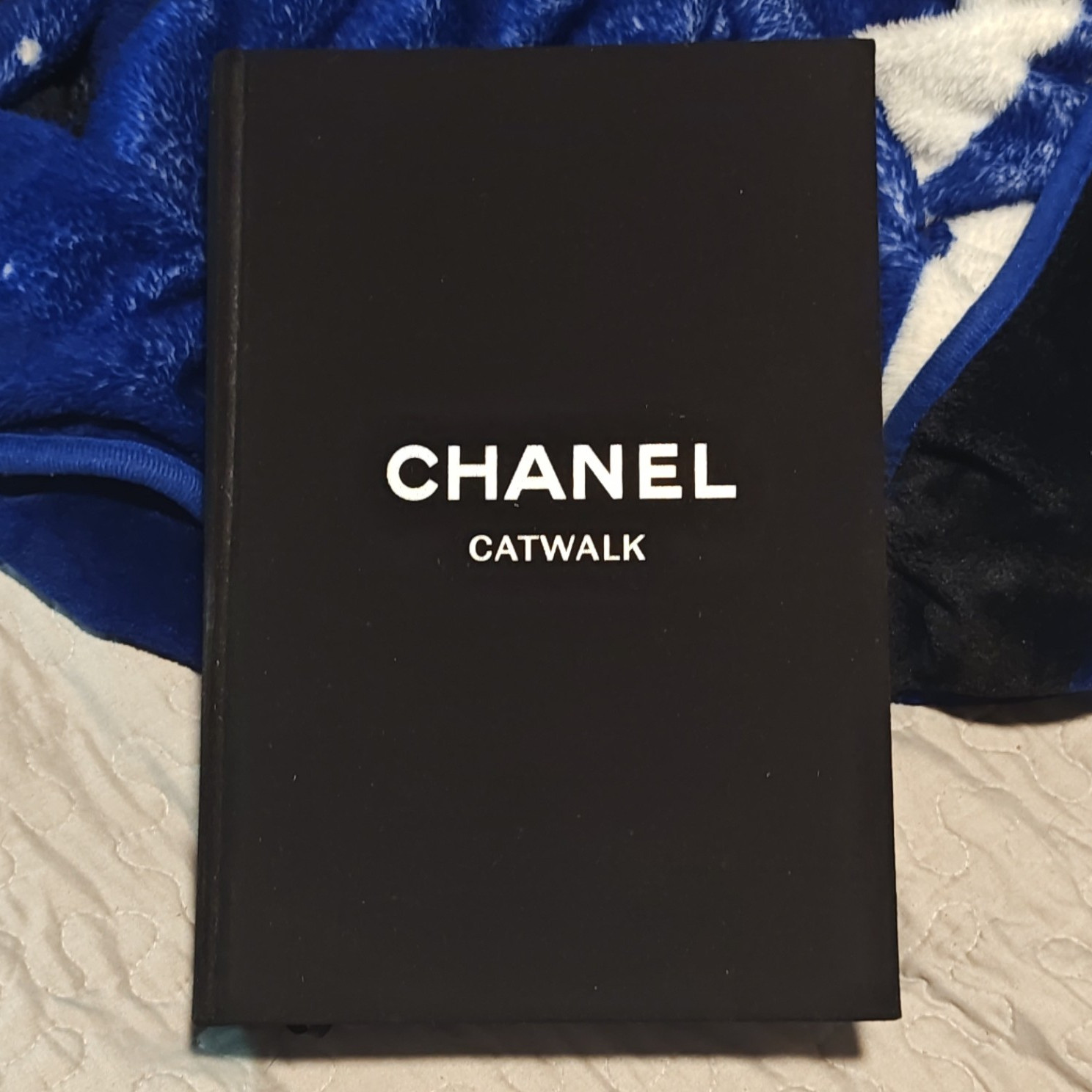 CHANEL Catwalk Patric Mauries Revised Expanded Edition Hardcover Yale Univ