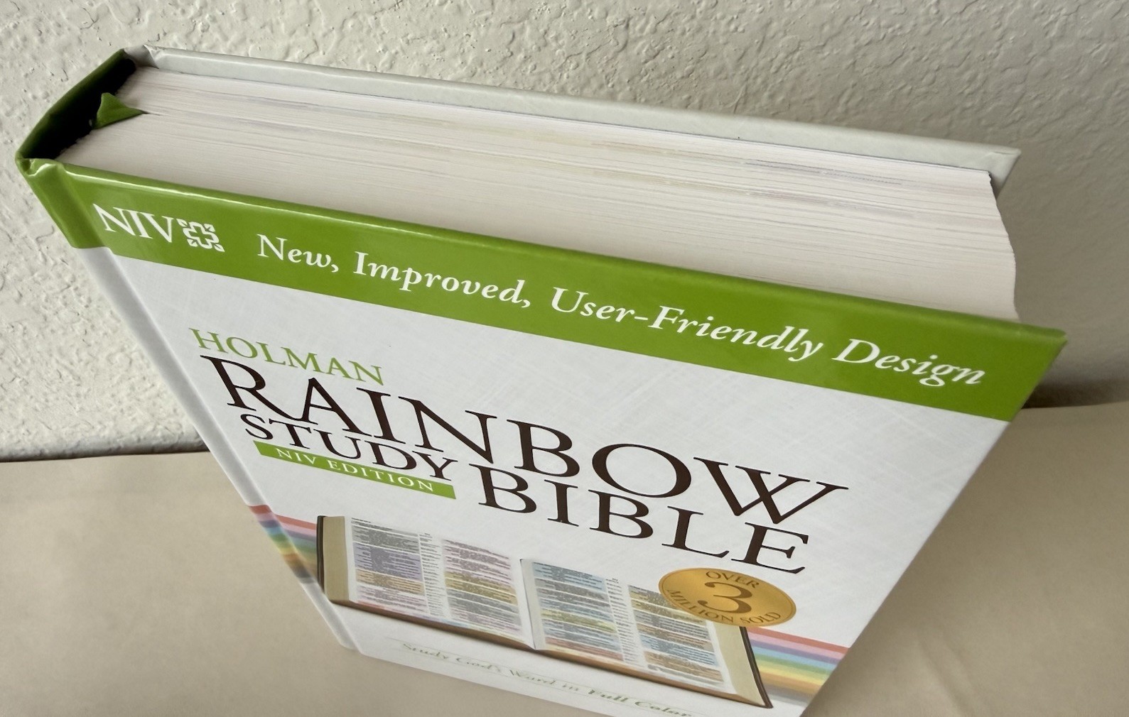 NIV Rainbow Study Bible, Jacketed Hardcover by Holman Bible Publishers 2015