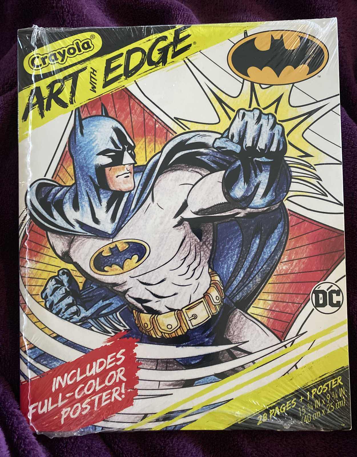 Crayola- Art With Edge -Batman Coloring Book- 28 Pages + Poster- New Sealed!