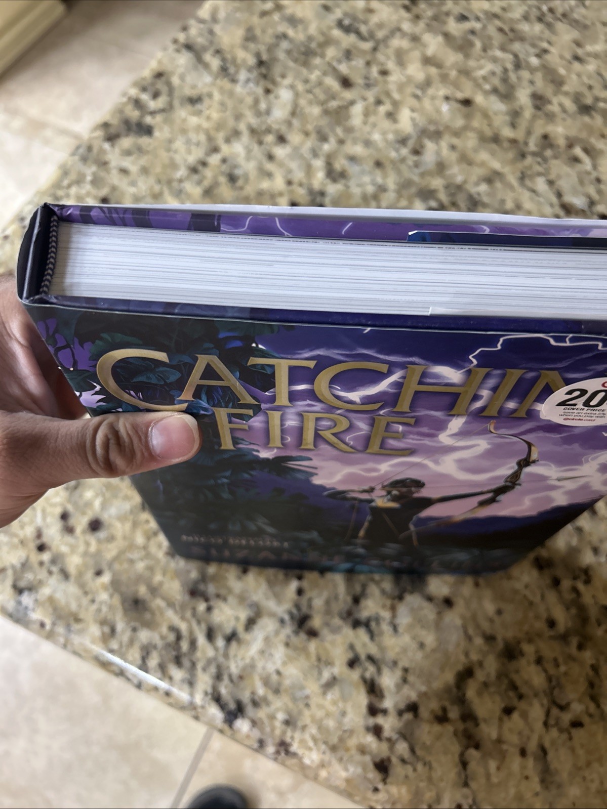 Catching Fire: Illustrated Edition (the Hunger Games #2) by Suzanne Collins New