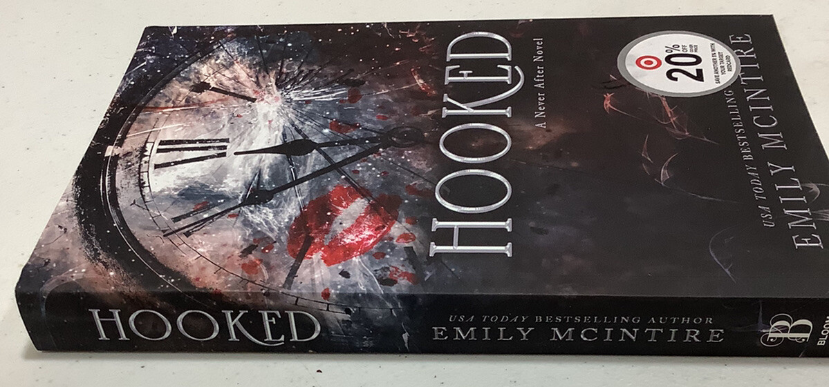 HOOKED: A Never After Novel by Emily McIntire NEW BOOK60