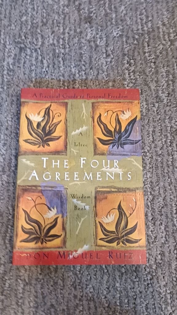 The Four Agreements Don Miguel Ruiz 1997 Paperback Toltec Wisdom Book VG