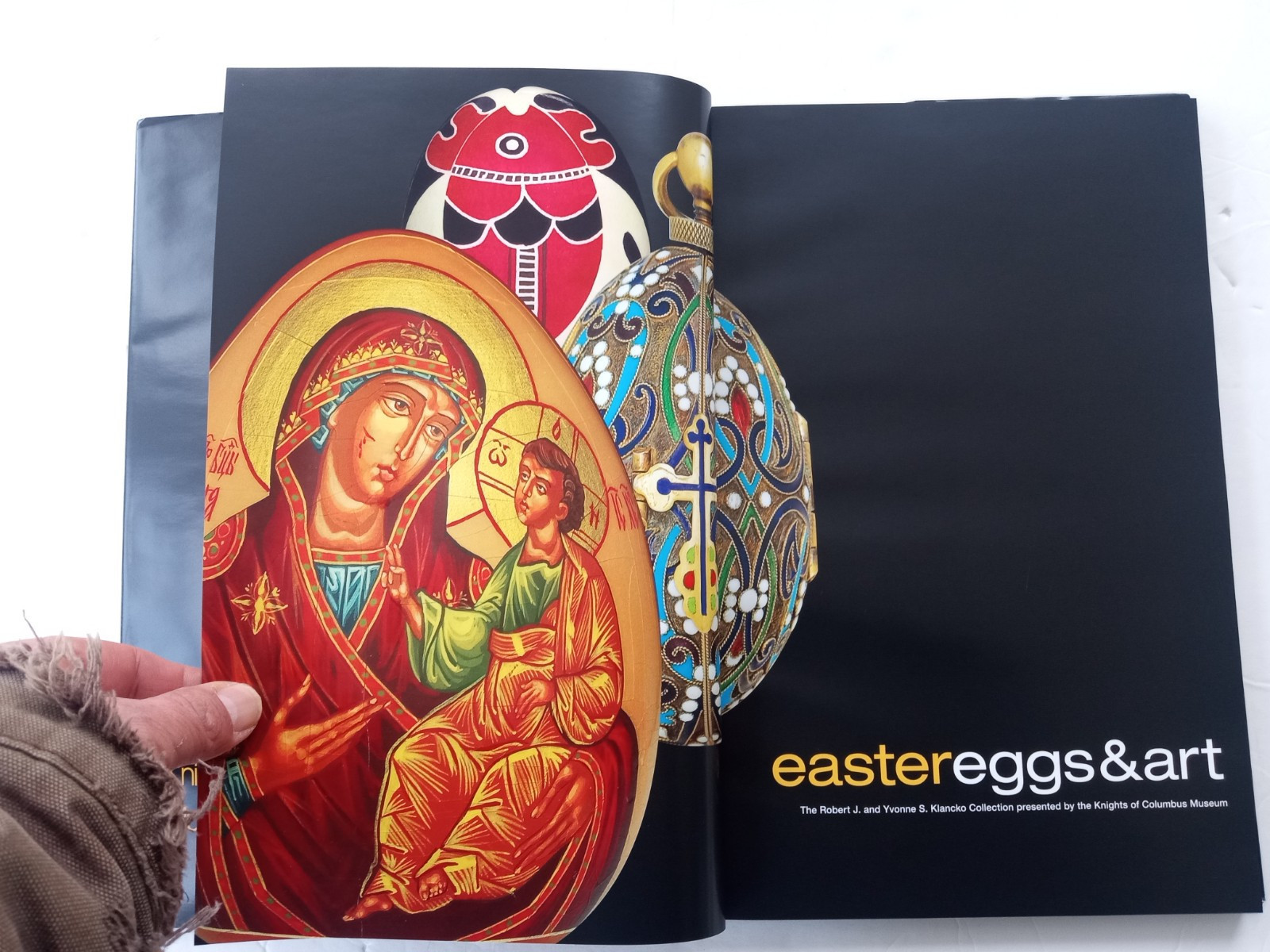 Easter Eggs & Art Robert & Yvonne Klancko 2006 HC/DJ Knights of Columbus Museum