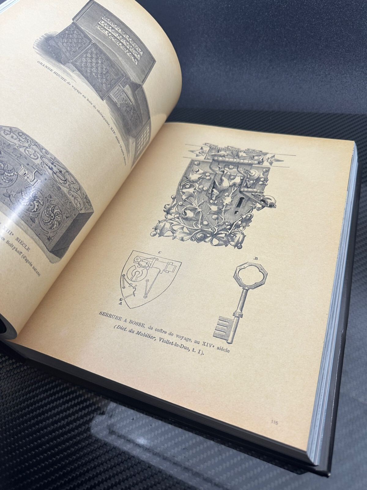 Louis Vuitton : The Birth of Modern Luxury by Paul-Gerard Pasols Updated Edition