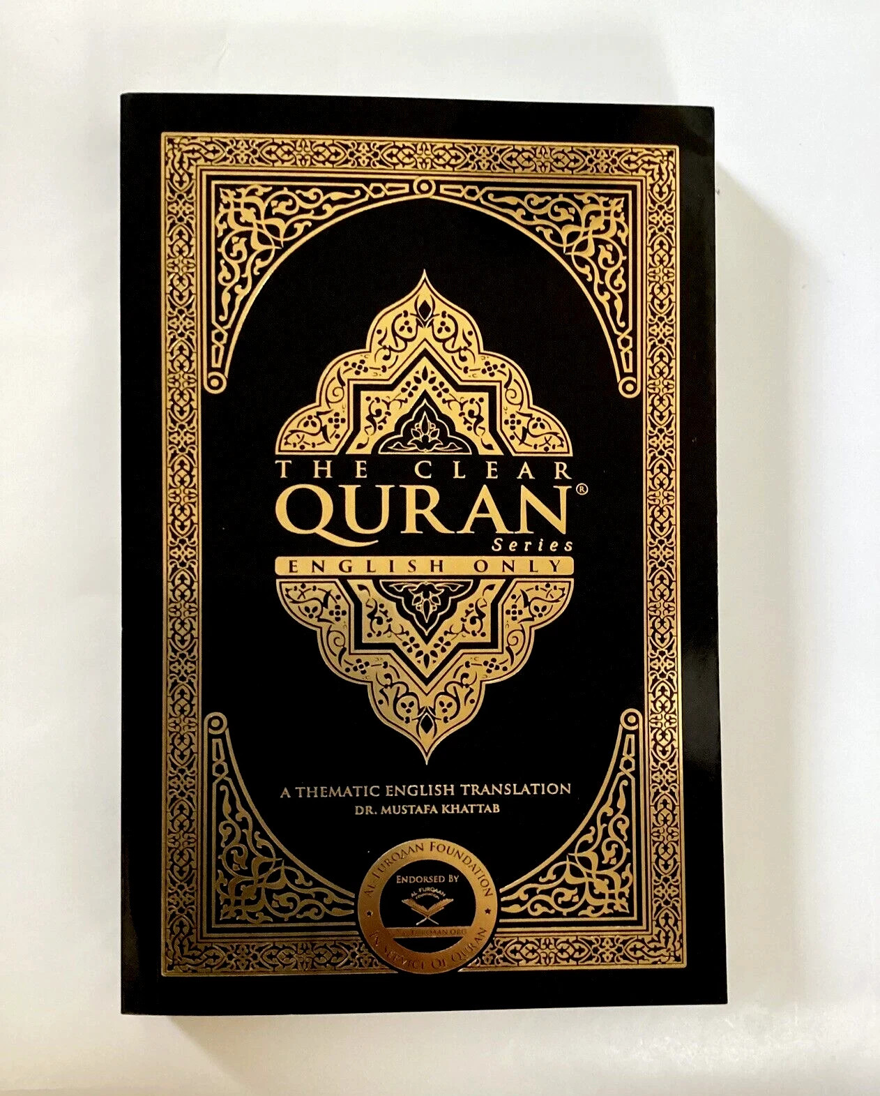 The Clear Quran : English Translation of The Quran – Modern and Easy to Read
