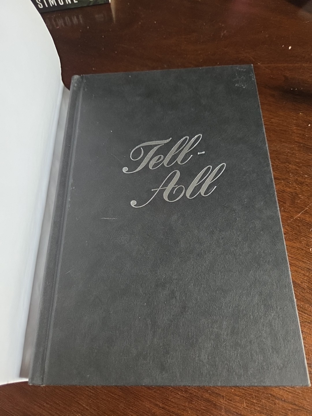 Signed Chuck Palahniuk 2010 First Edition Of Tell-All