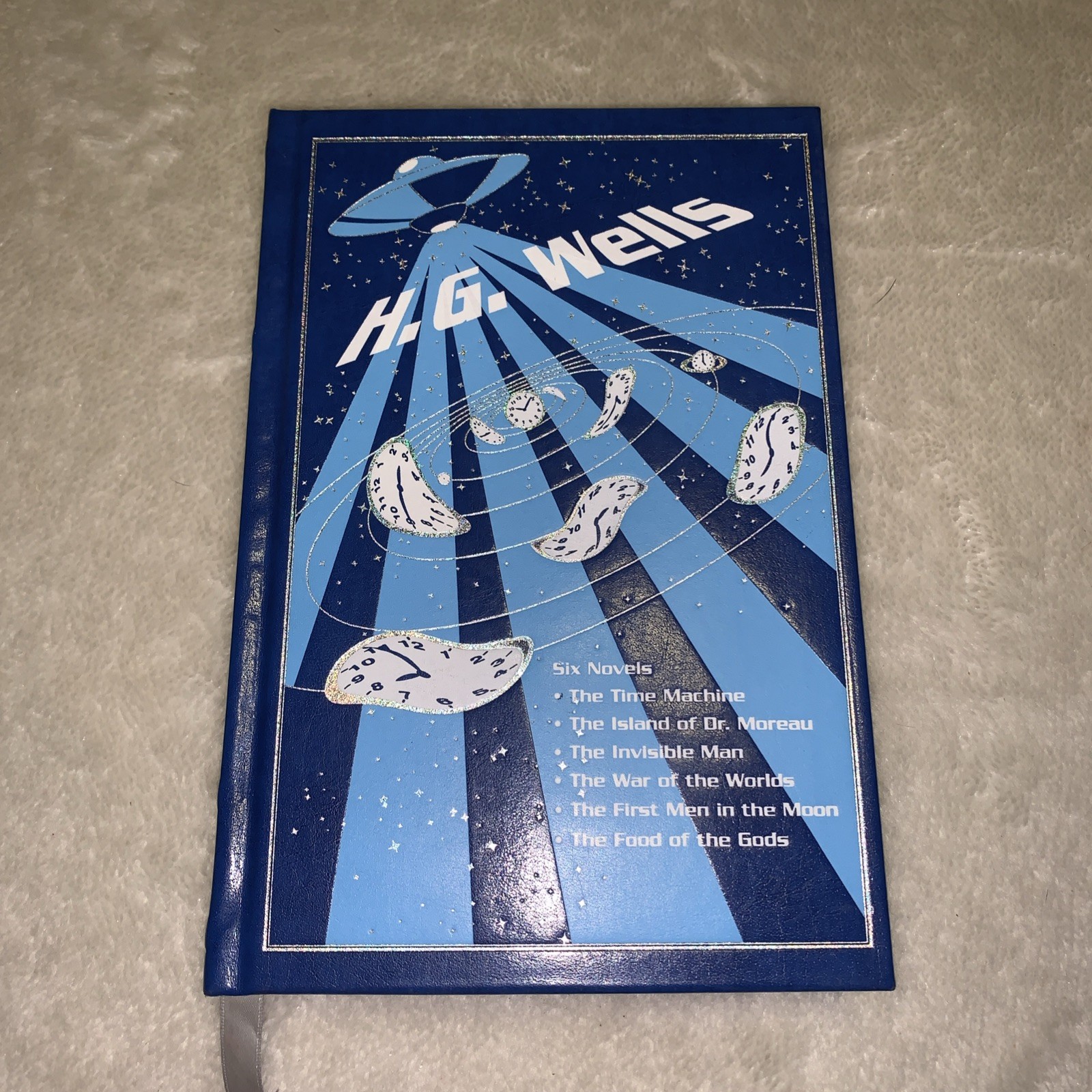 H. G. Wells: Six Novels – Hardcover With Gold Fore-Edge – Sci Fi UFO Special Ed.