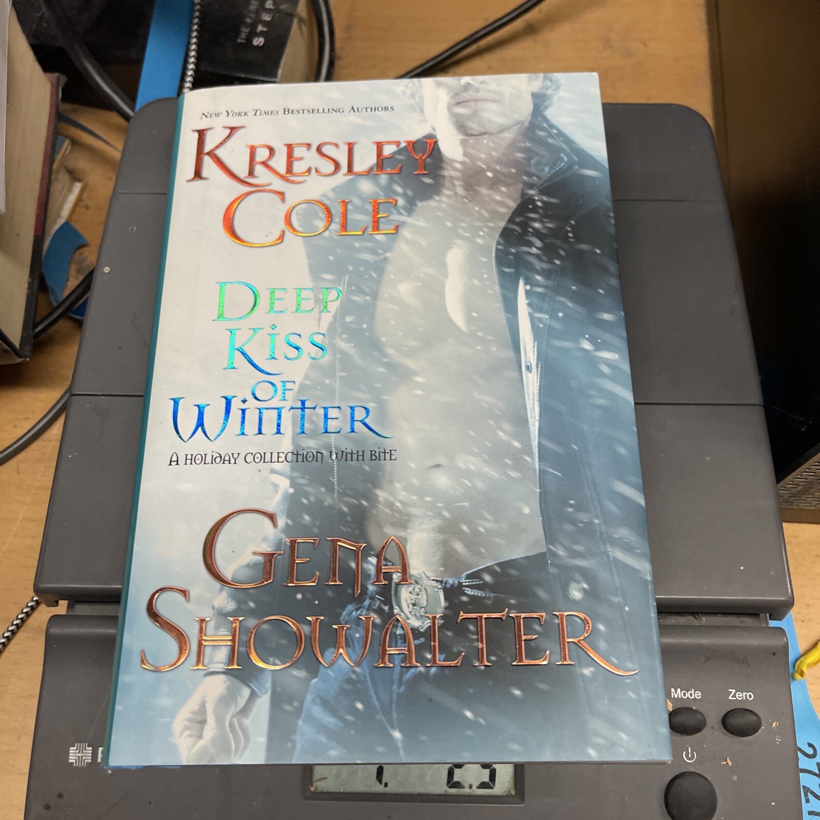 Deep Kiss of Winter by Gena Showalter and Kresley Cole (2009, Hardcover)