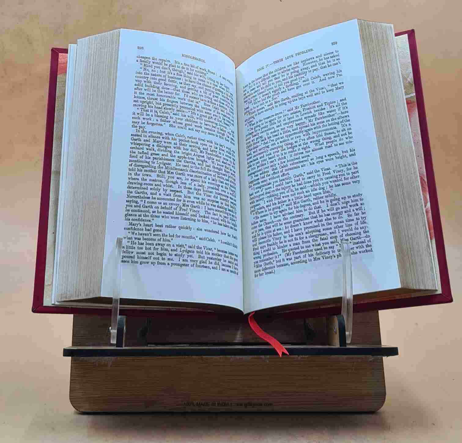 Middlemarch: (Penguin Classics Deluxe Edition) [Premium Leather Bound]