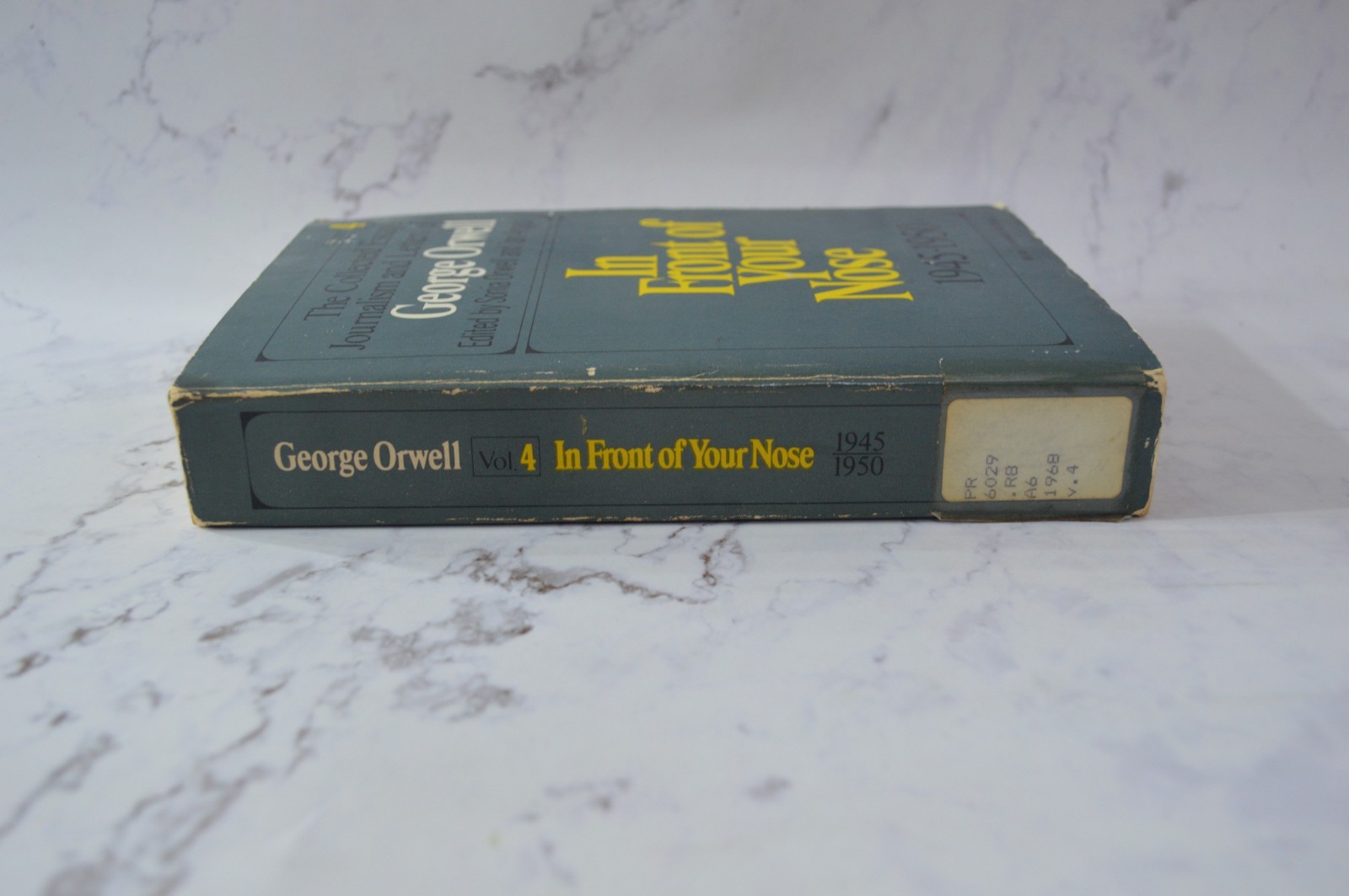 IN FRONT OF YOUR NOSE, 1945-1950 (COLLECTED ESSAYS, 🌼