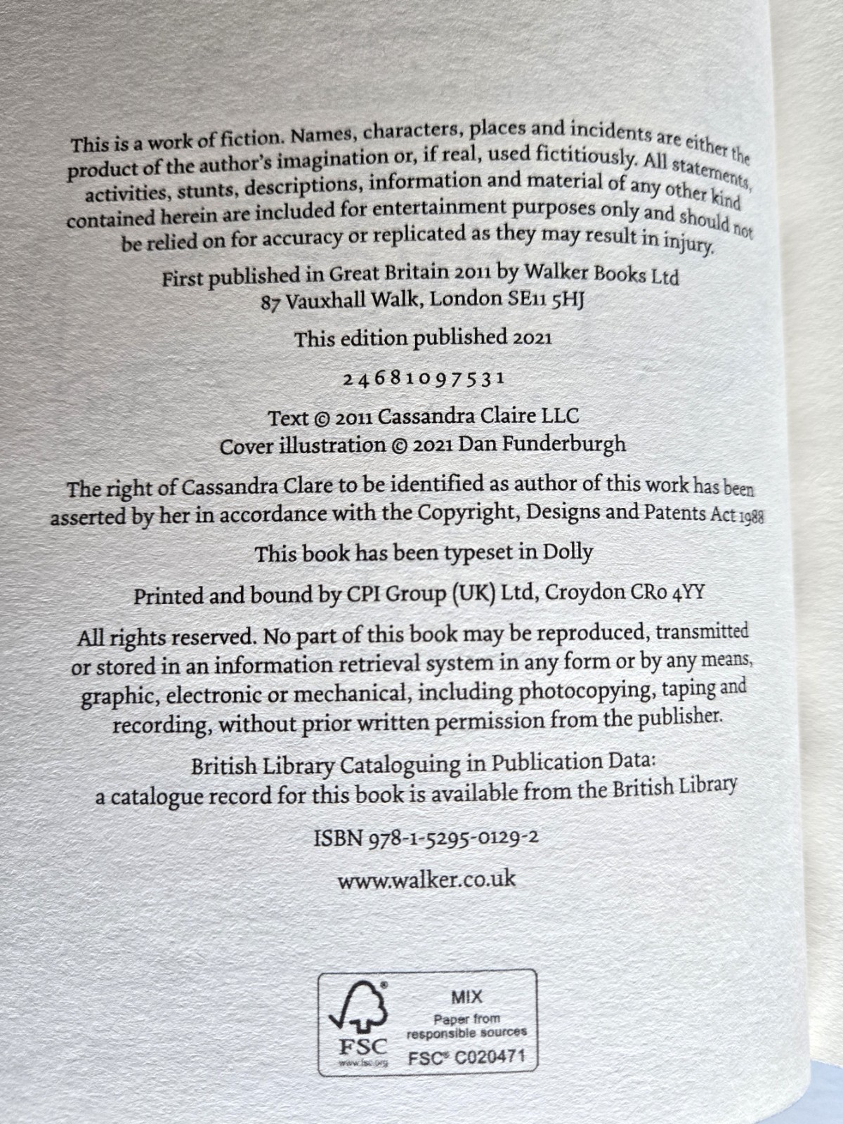 The Infernal Devices Box Set – Cassandra Clare HC (Stamp Signature) Sprayed Edge