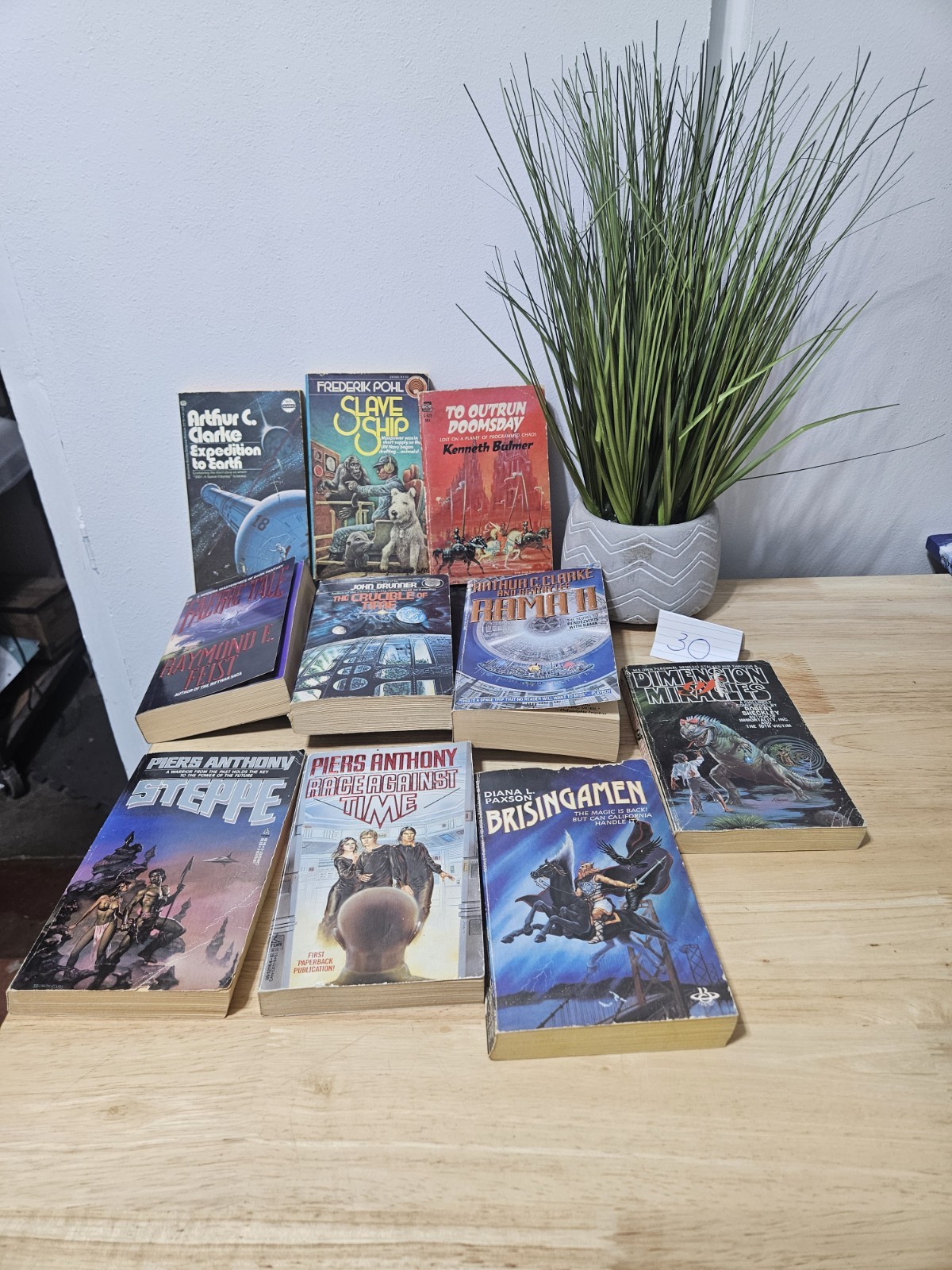 Lot Of 10 Sci Fi Paperback Books TITLES SEEN