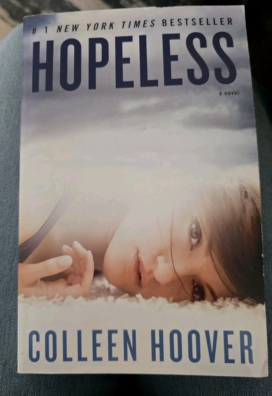 Colleen Hoover Hopeless SIGNED First Atria Paperback 2013 Rare Early Edition