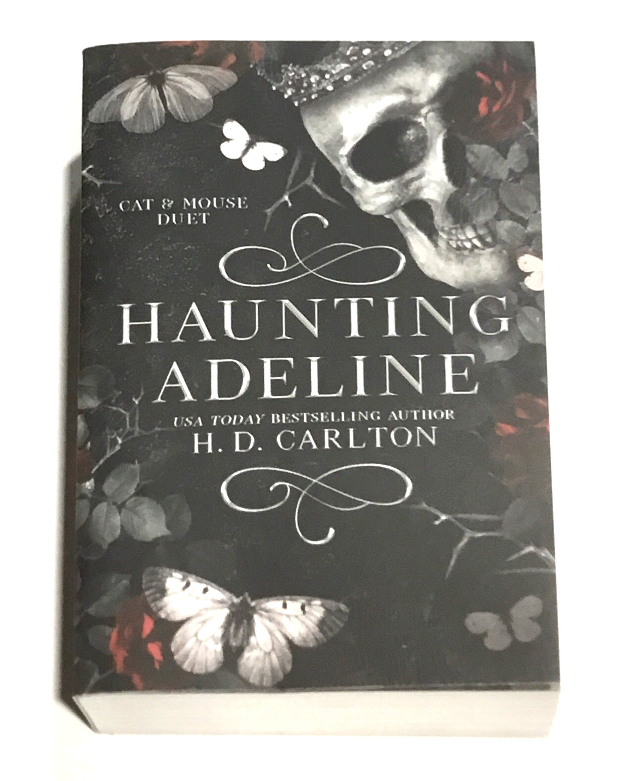 Haunting Adeline by H.D. Carlton Book 1 of 2 Cat and Mouse Duet (paperback)