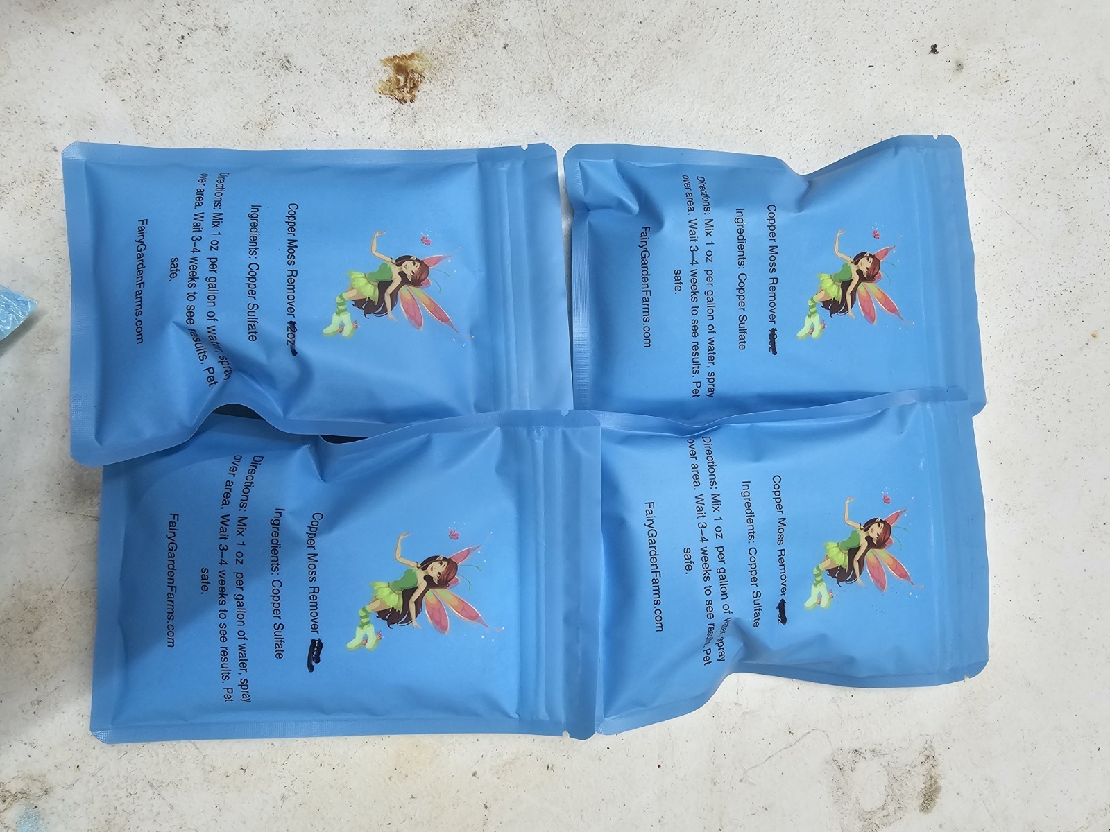 4 Bags of Copper Sulfate Moss Remover Powder, For Roofs Ponds Sidewalks 6oz Ea