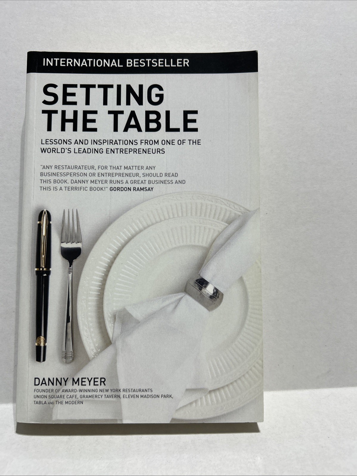 Setting the Table Danny Meyer Paperback Business Hospitality Success VG Pre-Owne