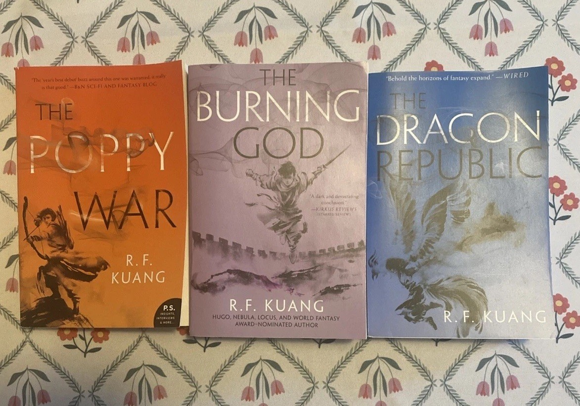 R. F. Kuang Poppy War, Dragon Republic, Burning God. Paperback Harper Voyager