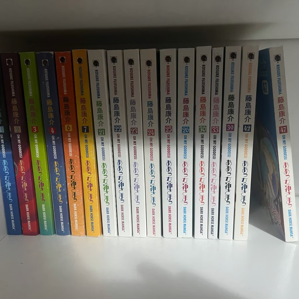 Oh My Goddess! Manga Volumes 1-4,6-7,21-26,30,33,39,42,47