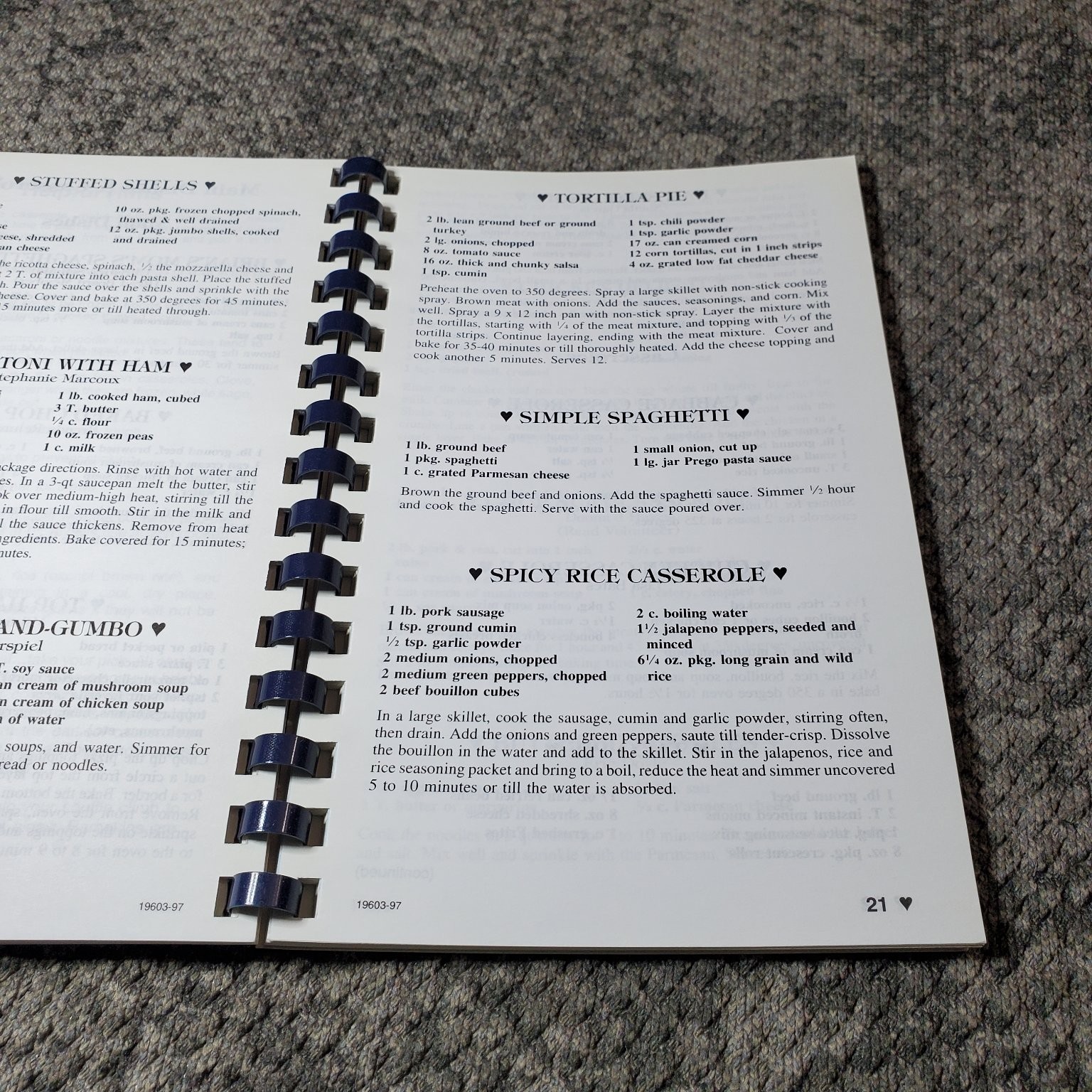 Unbearably Good! Read Association Cookbook 1997 Community Recipes Morris Press