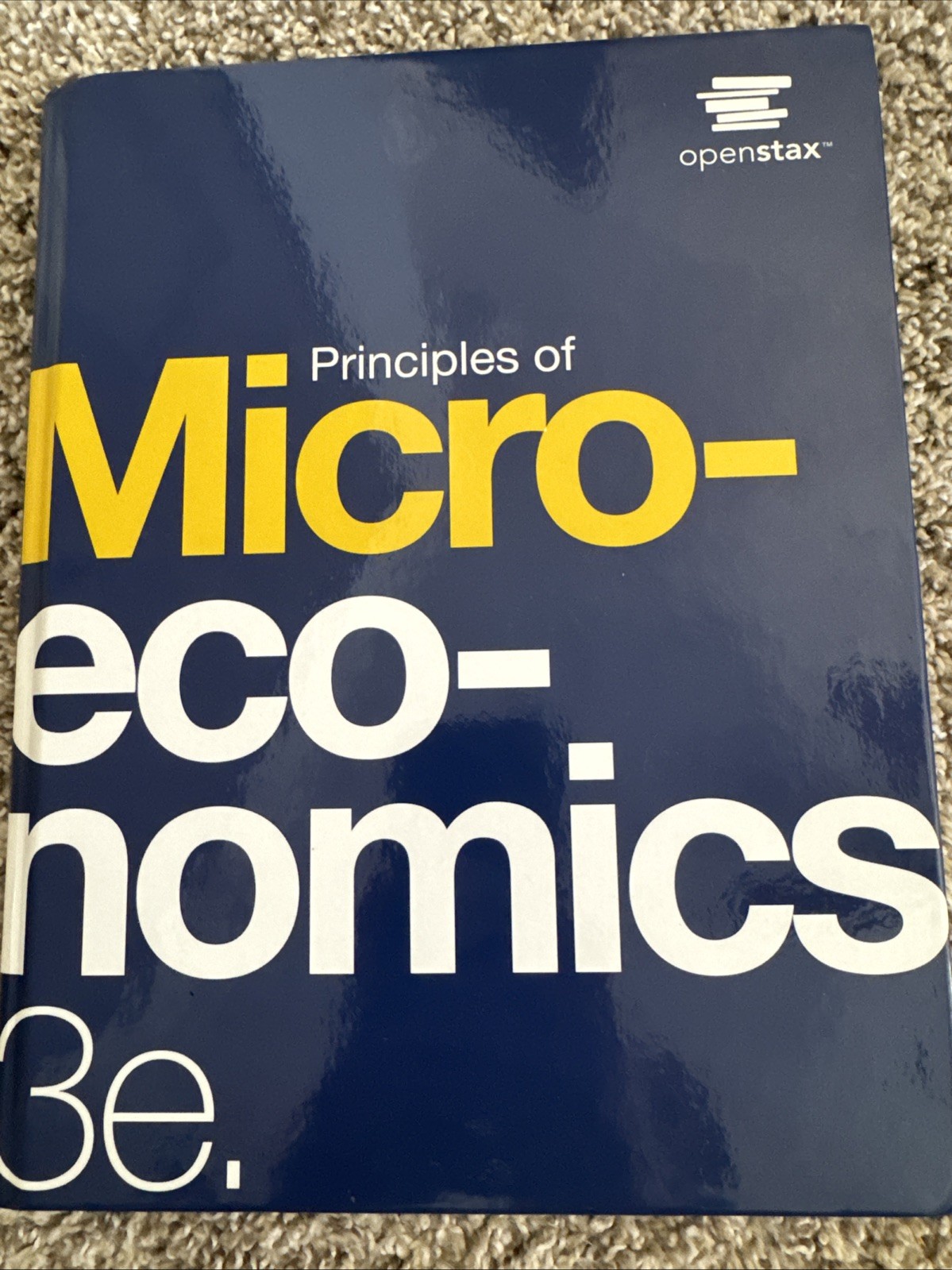 Principles of Microeconomics 3e (hardcover, b&w)