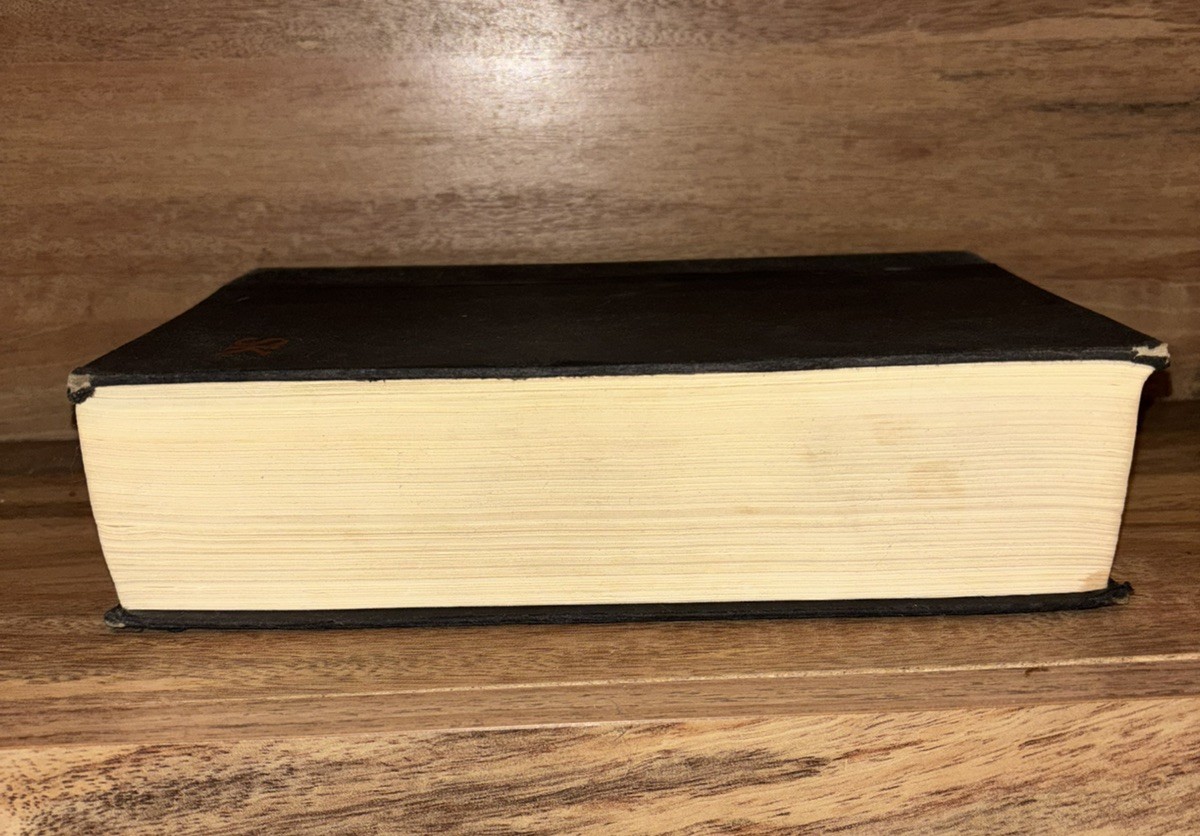 It by Stephen King, Hardcover First Edition Viking Penguin 1986, Horror Novel