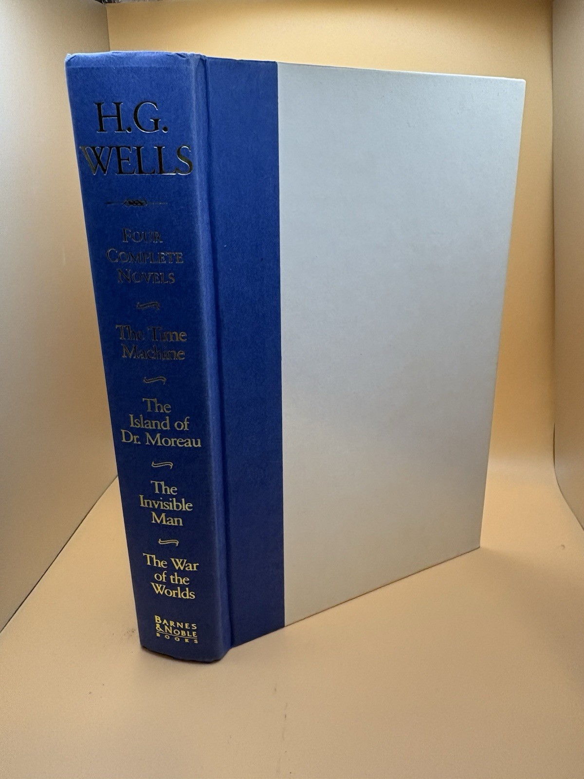 Four Complete Novels H.G. Wells HC Barnes & Noble (1994)