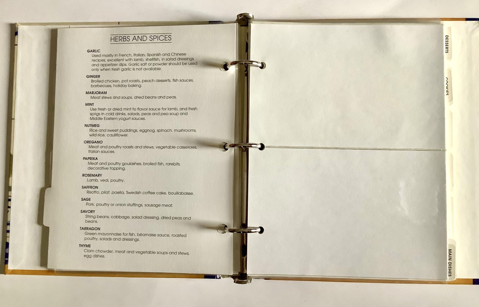 Hallmark COOKBOOK Refillable Recipe Organizer 3-Ring Binder Unused wPockets