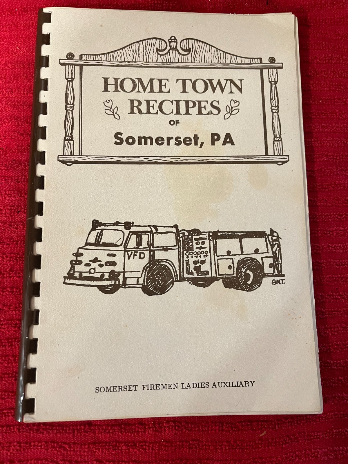 COOKBOOK Somerset, PA Firemen Ladies Auxiliary 56 Pages 1983 ~~ADVERTISEMENTS