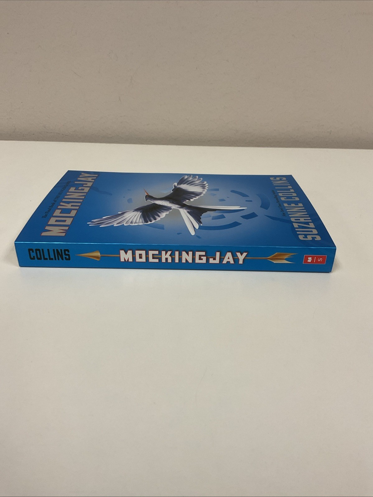 Mockingjay (Hunger Games, Book Three) by Suzanne Collins (2014, Trade Paperback)