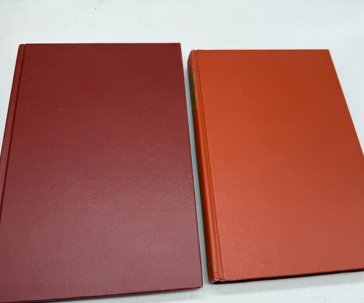 Vintage Orange/Red/Neutral Hardback Lot – 8 Instant Home Decor in a Stack (BS13)