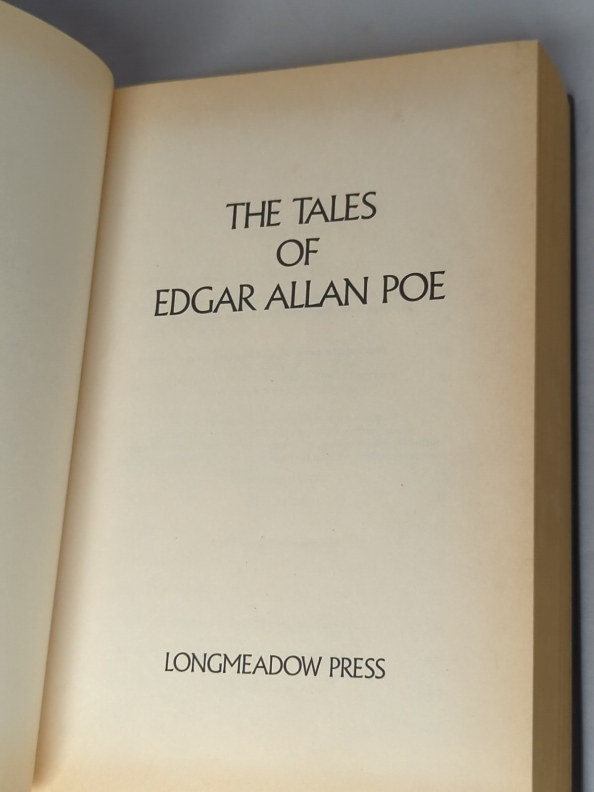 Tales of Edgar Allan Poe 1983 Longmeadow Press Leatherette