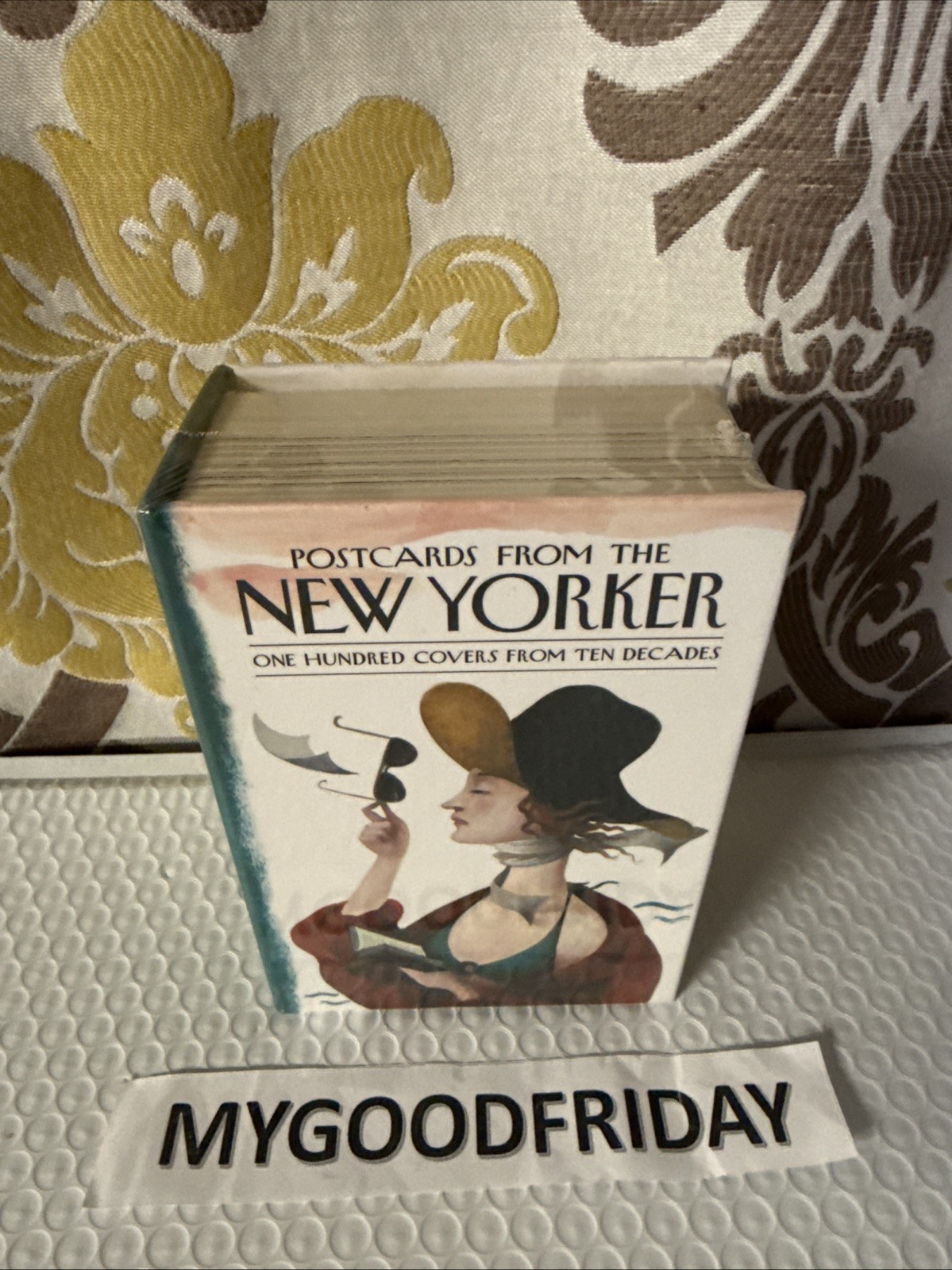Postcards from The New Yorker: One Hundred Covers from Ten Decades by The New Yo