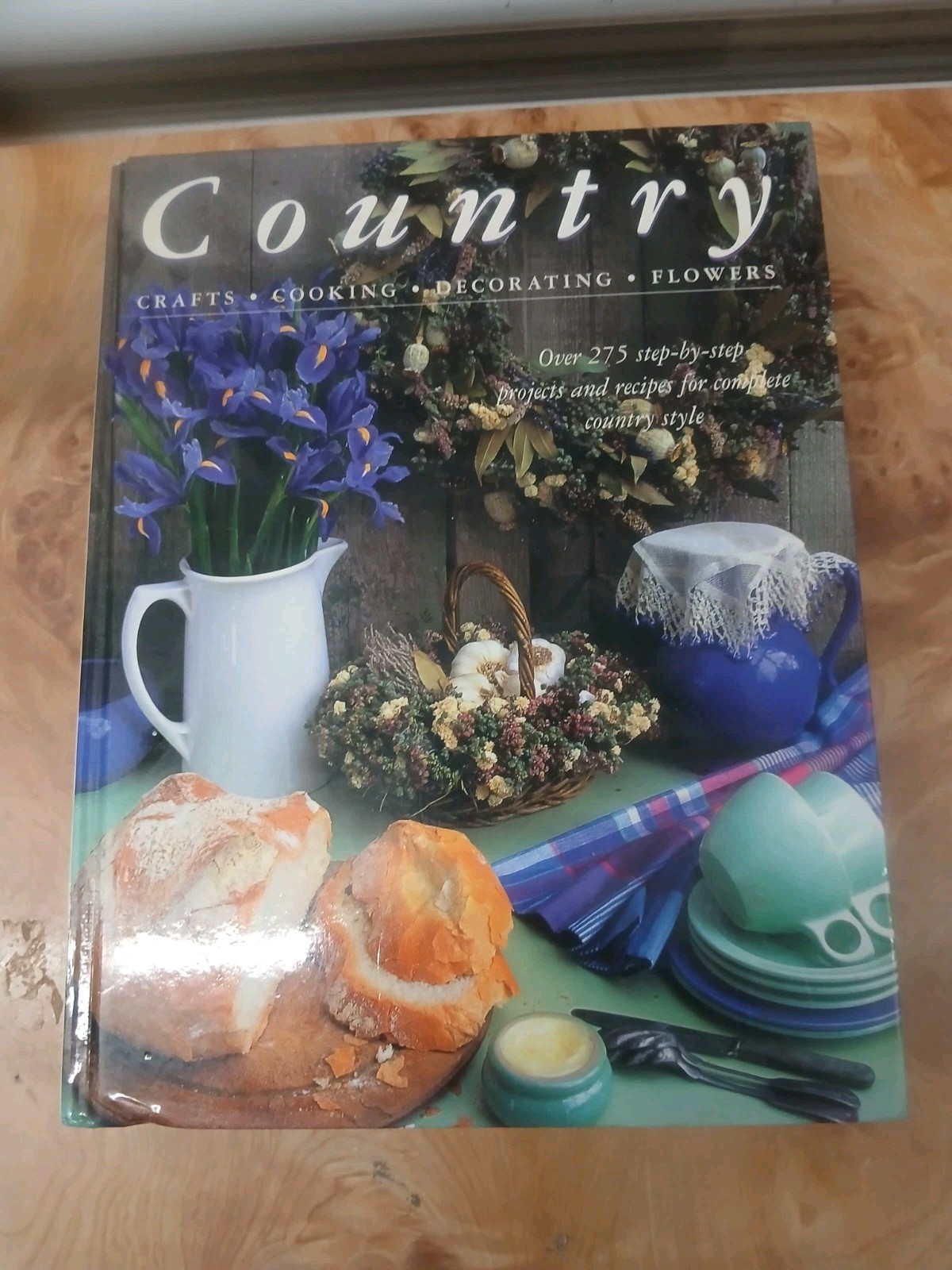 Country Crafts Cooking Decorating Flowers Over 275 Projects 1997 Hermes House