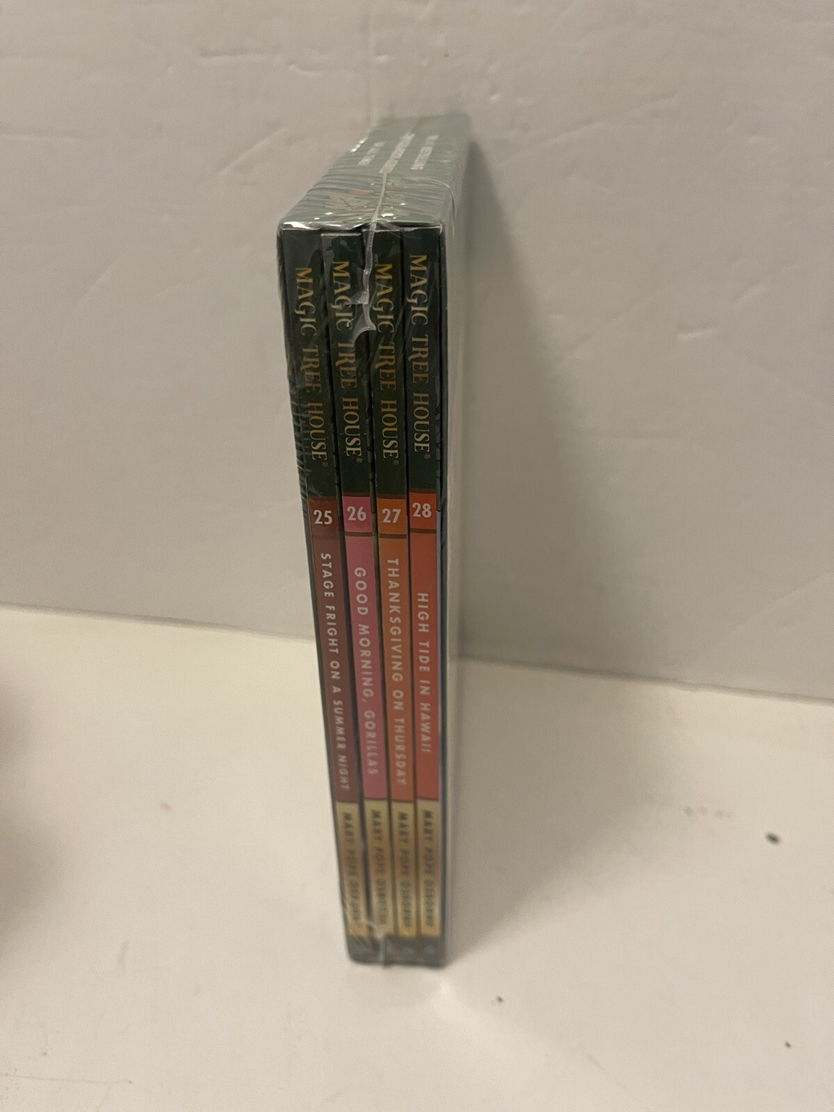 Magic Tree House (R) Ser.: Magic Tree House Books 25-28 Boxed Set by Mary…