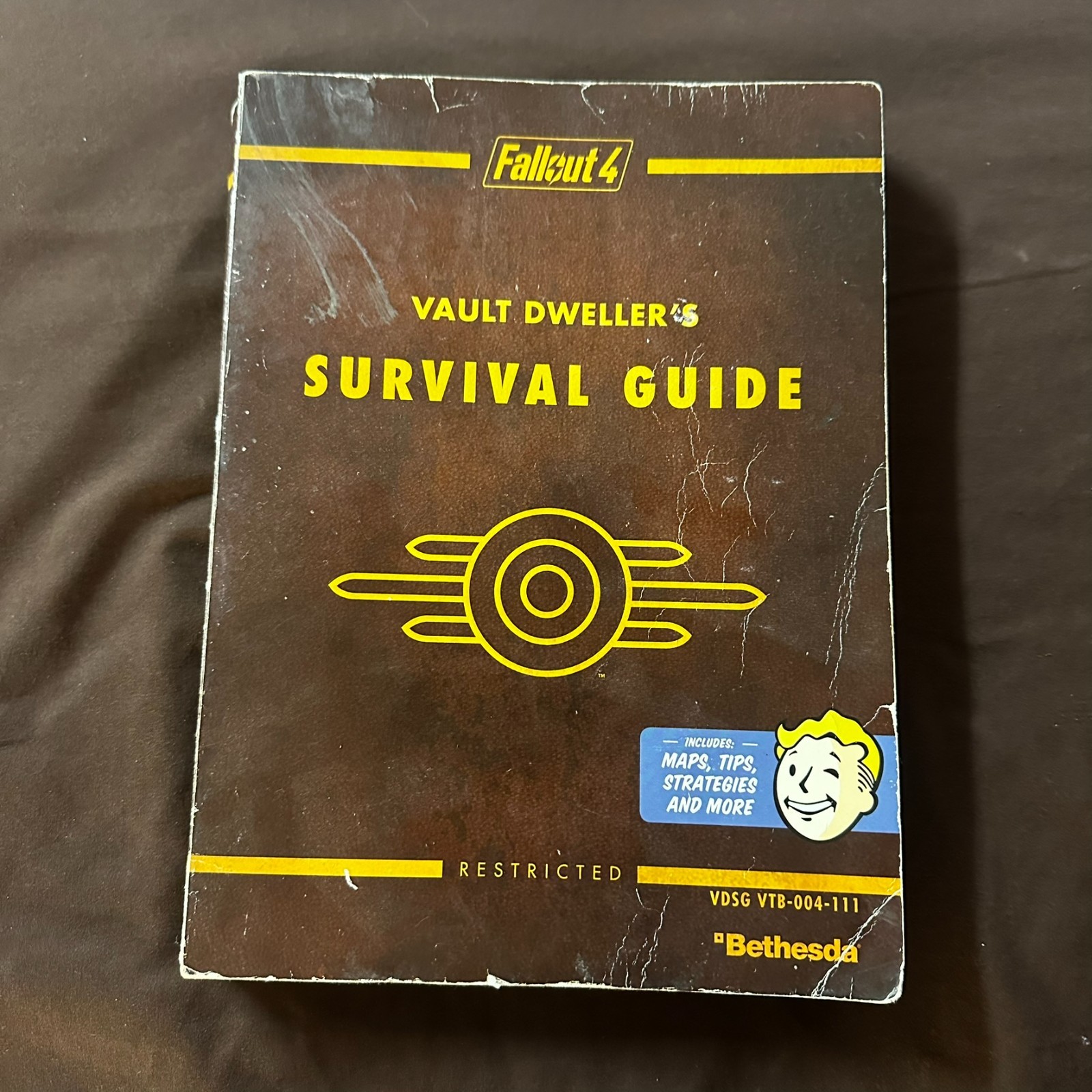 Fallout 4 Vault Dweller’s Survival Guide : Prima Official Game Guide by Prima…