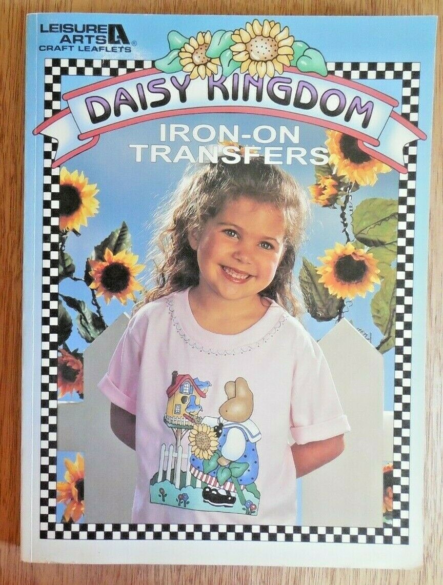 NEW! Leisure Arts “Daisy Kingdom” Book of Iron-On Transfers: Holidays*Bears*More