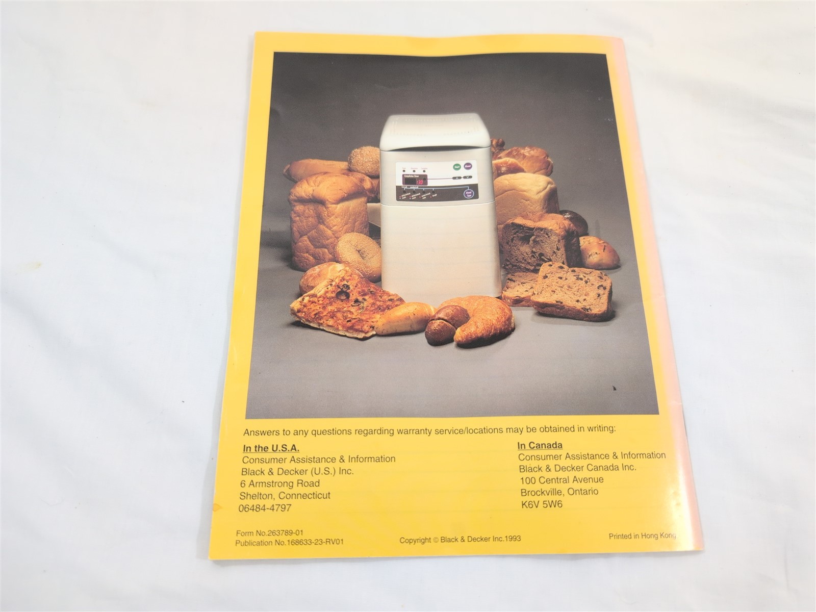 Black & Decker Breadmaker B1500 Operating Instructions & COOKBOOK 28 pages-COLOR