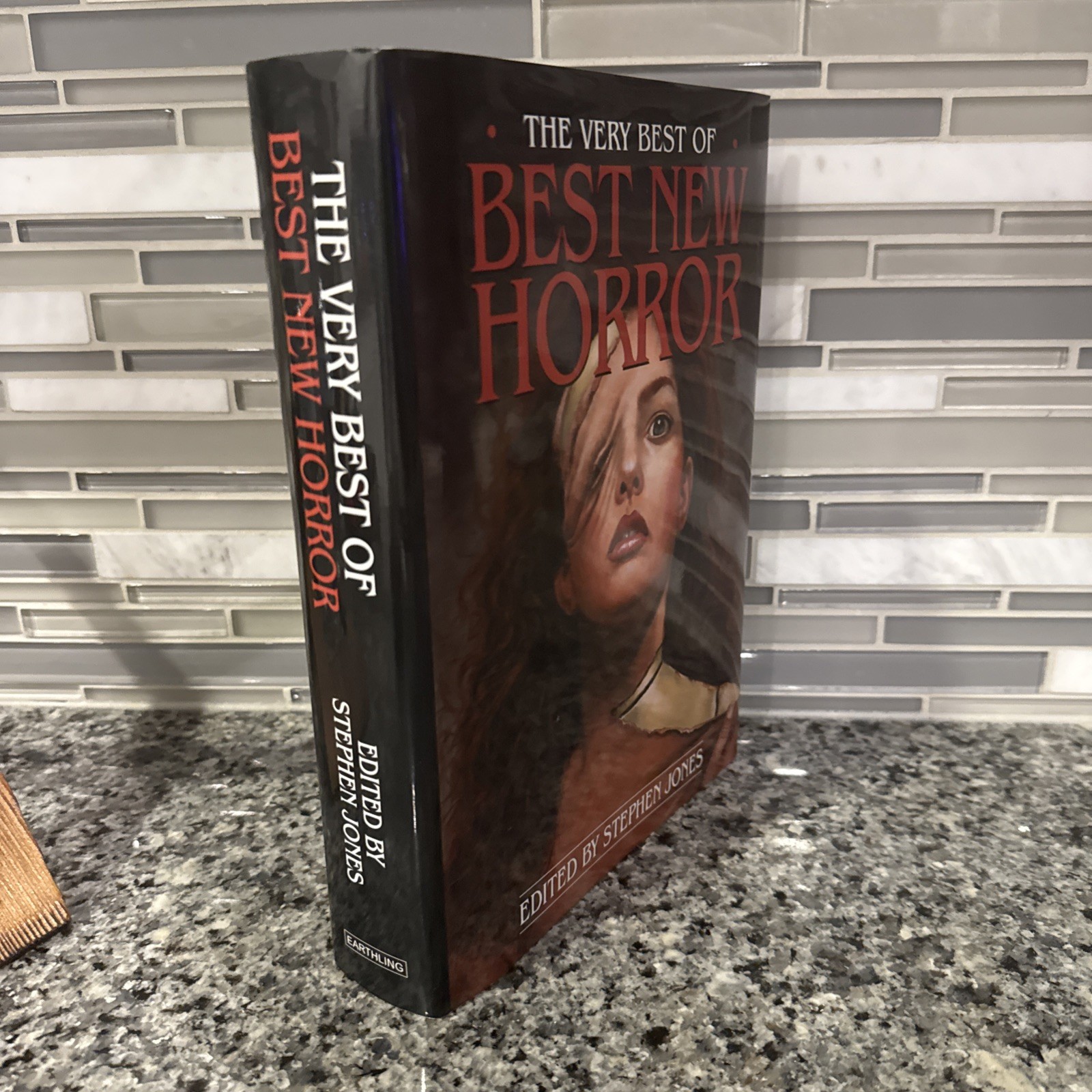 The Very Best of Best New Horror – Jones – Signed Limited 261/300 Earthling HCDJ