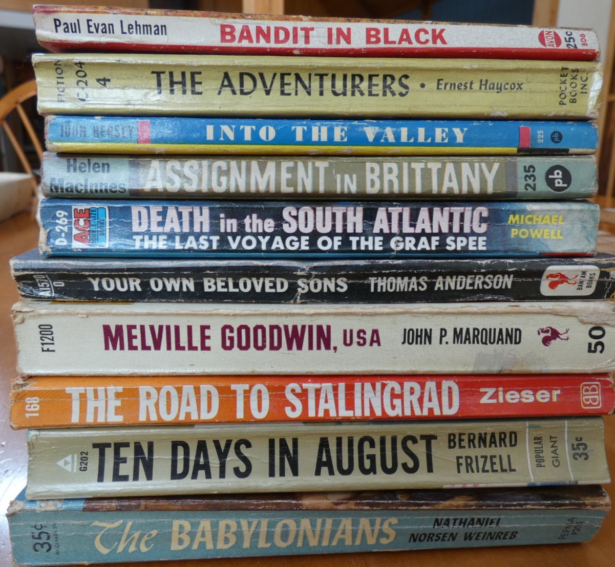 Lot 10 Vintage Pulp Paperbacks War Novels, more – 1940s 1950s Pocket Books READ