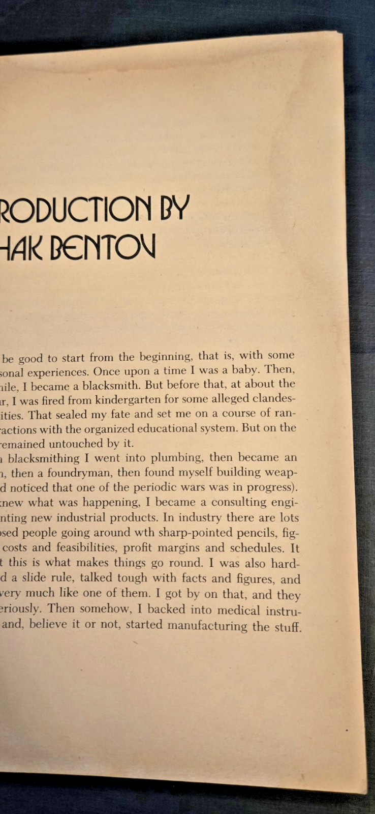 Cosmic Book – Paperback, by Itzhak Bentov – Acceptable – Rare PB 1982