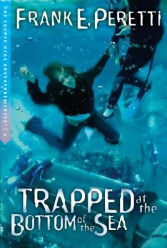 Trapped at the Bottom of the Sea (The Cooper Kids Adventur – VERY GOOD